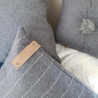 grey cushion leather tag 